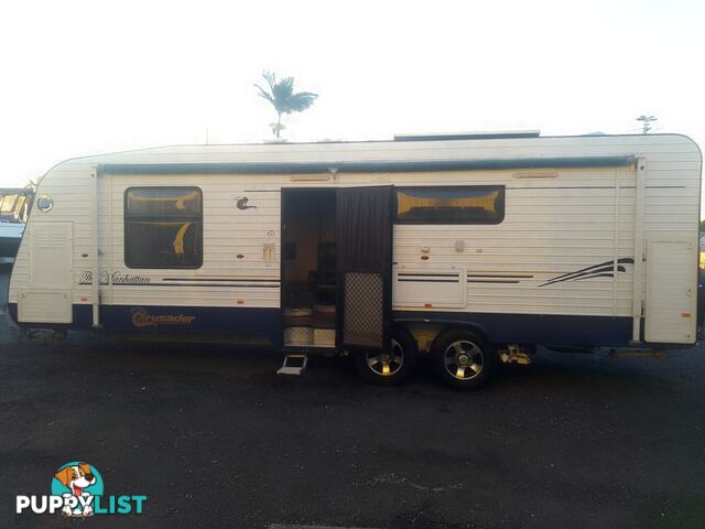 USED 2012 CRUSADER MANHATTAN 24'DUAL AXLE TOURING CARAVAN