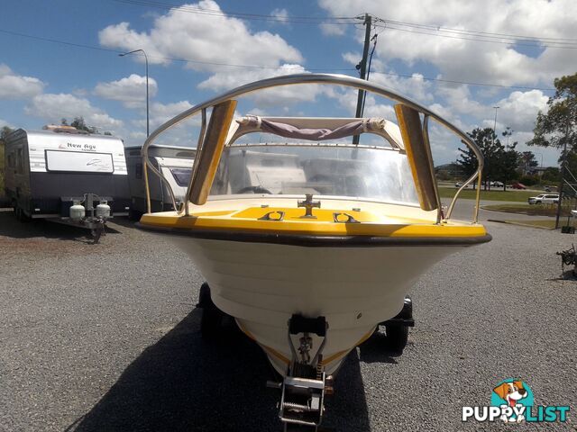 CRUISE CRAFT 4.5M RUNABOAT WITH 2020 YEAR OF MANUFACTURE 50HP MERCURY OUTBOARD ON TINKA TRAILER