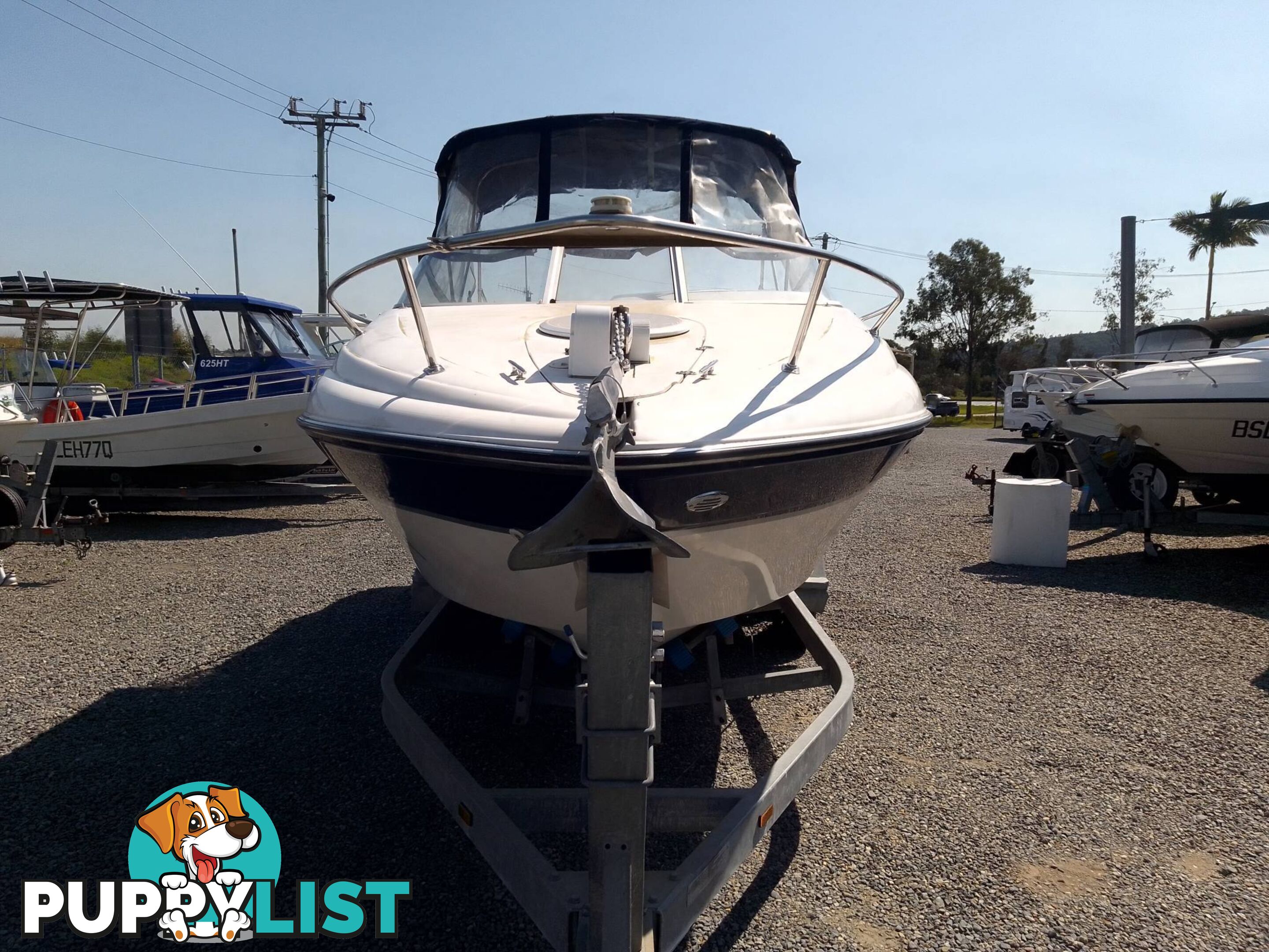 GLASTRON GS219 CUDDY CABIN 22FT-220HP MERCRUISER V6 MPI 4.3L AND TRAILER