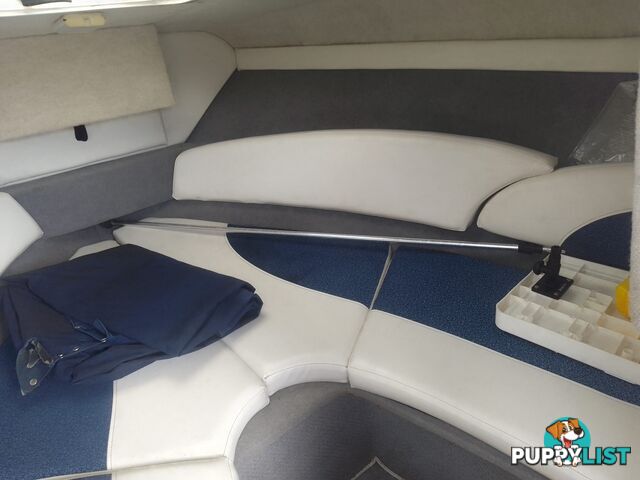 USED 2006 BAYLINER DISCOVERY CUDDY CABIN WITH A FOUR CYLINDER 135HP MERCRUISER ON A KARAVAN SINGLE AXLE TRAILER