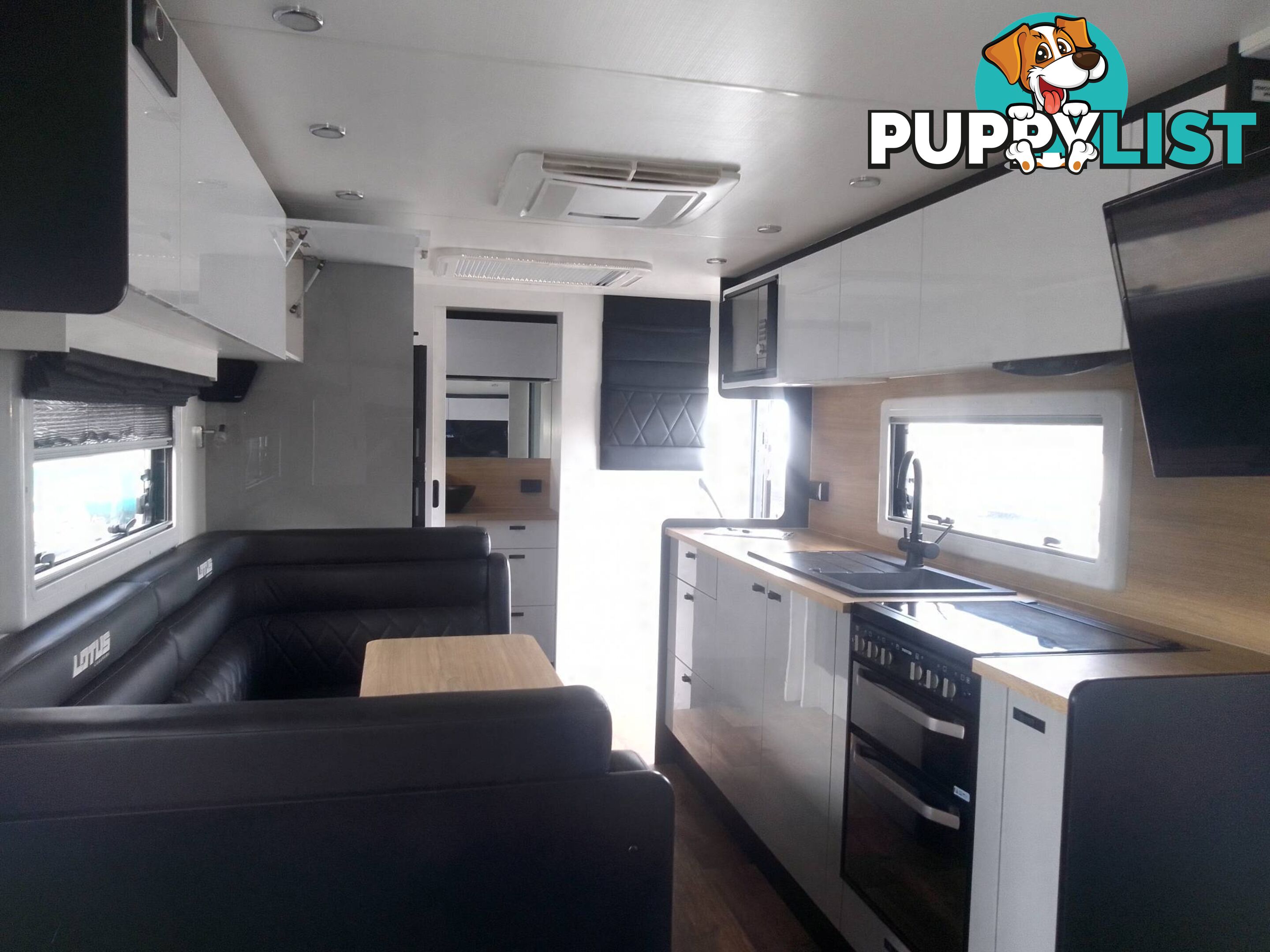 USED 2022 LOTUS FREELANDER 216 OFFROAD CARAVAN WITH WISHBONE, COIL & SHOCK ABSORBER SUSPENSION.