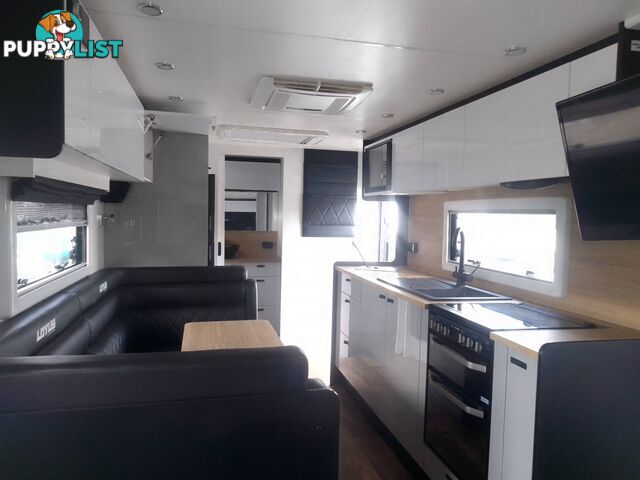 USED 2022 LOTUS FREELANDER 216 OFFROAD CARAVAN WITH WISHBONE, COIL & SHOCK ABSORBER SUSPENSION.