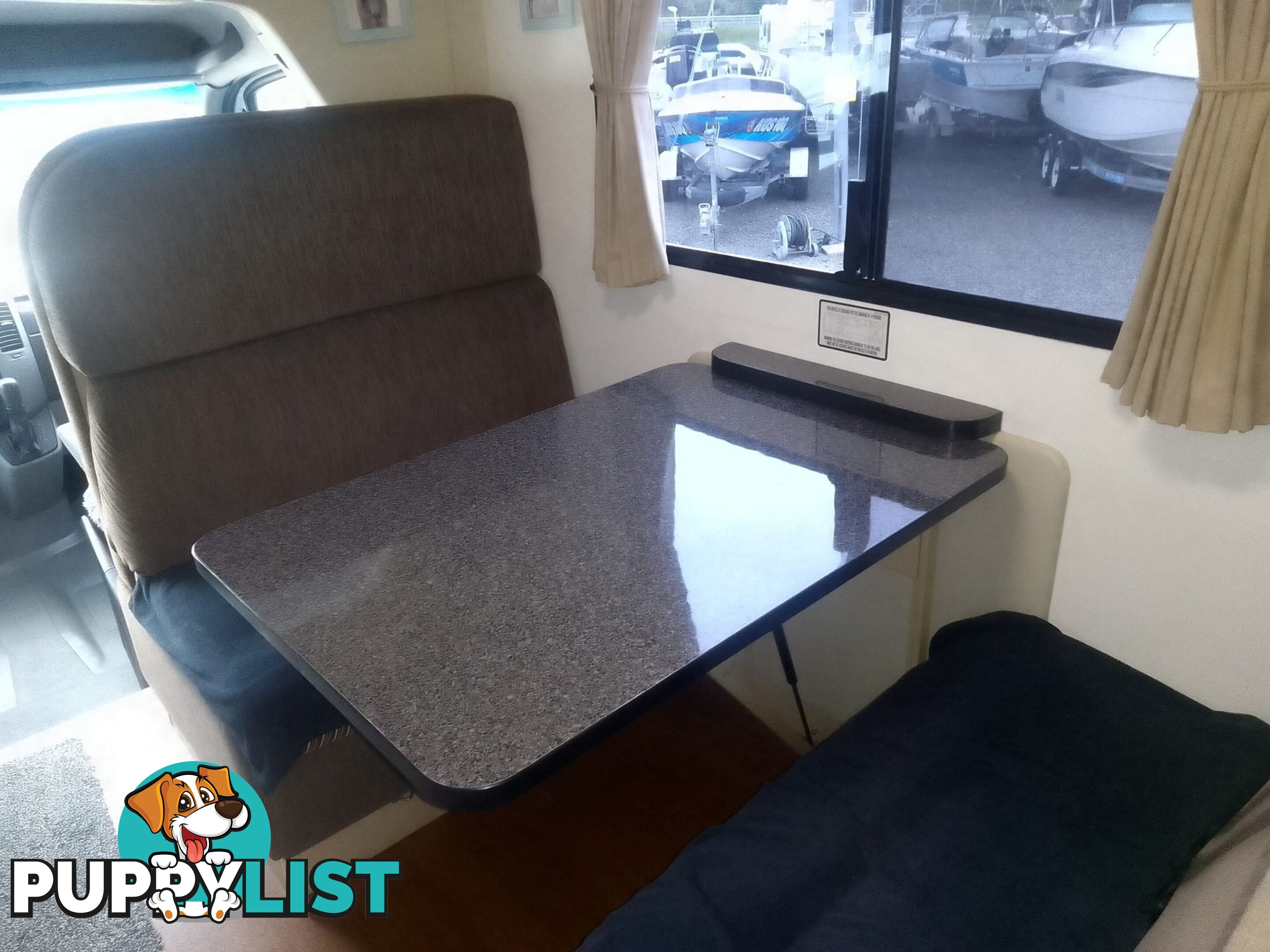 USED 2012 MERCEDEZ BENZ MURANA LUXURY, LOW MILEAGE AUTOMATIC MOTOR HOME.