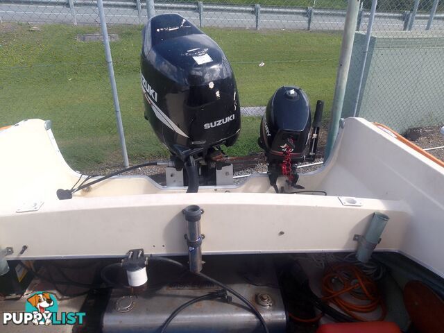 USED CRUISECRAFT REGAL 166 HALF CABIN 16.6FT WITH 140HP 4 STROKE SUZUKI OUTBOARD AND AUX 4HP MERCURY 4 STROKE OUTBOARD ON TINKA TRAILER
