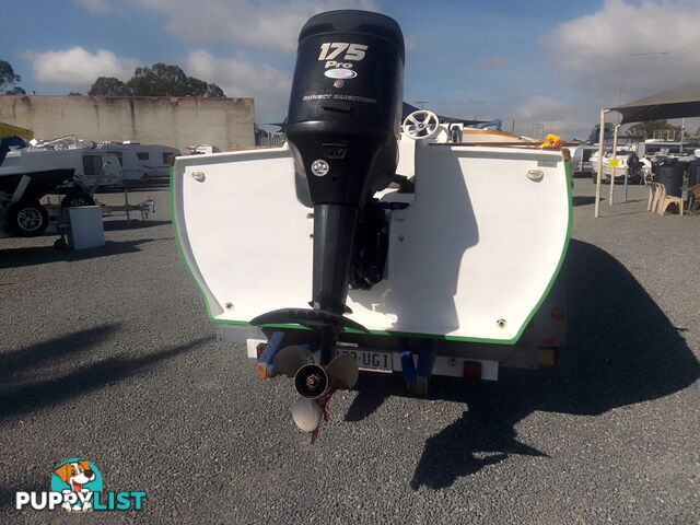 USED 2015 CUSTOM 7.00M COMPOSITE LAUNCH ON A DUAL AXLE TRAILER WITH A 2015 MODEL MERCURY OPTIMAX 175HP OUTBOARD.
