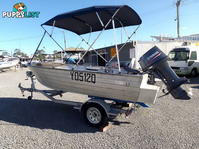 CLARK 4.3M SEA HUNTER WITH 40HP YAMAHA 2 STROKE OUTBOARD AND TRAILER