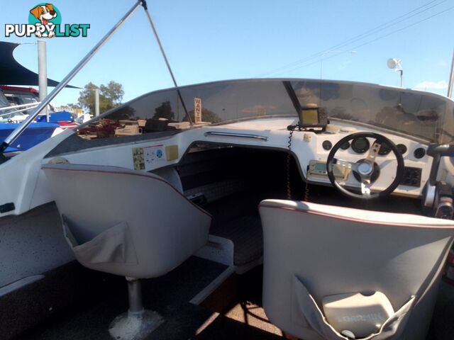 HAINES SIGNATURE 550LE HALF CABIN 115HP EVINRUDE 2 STROKE AND TRAILER