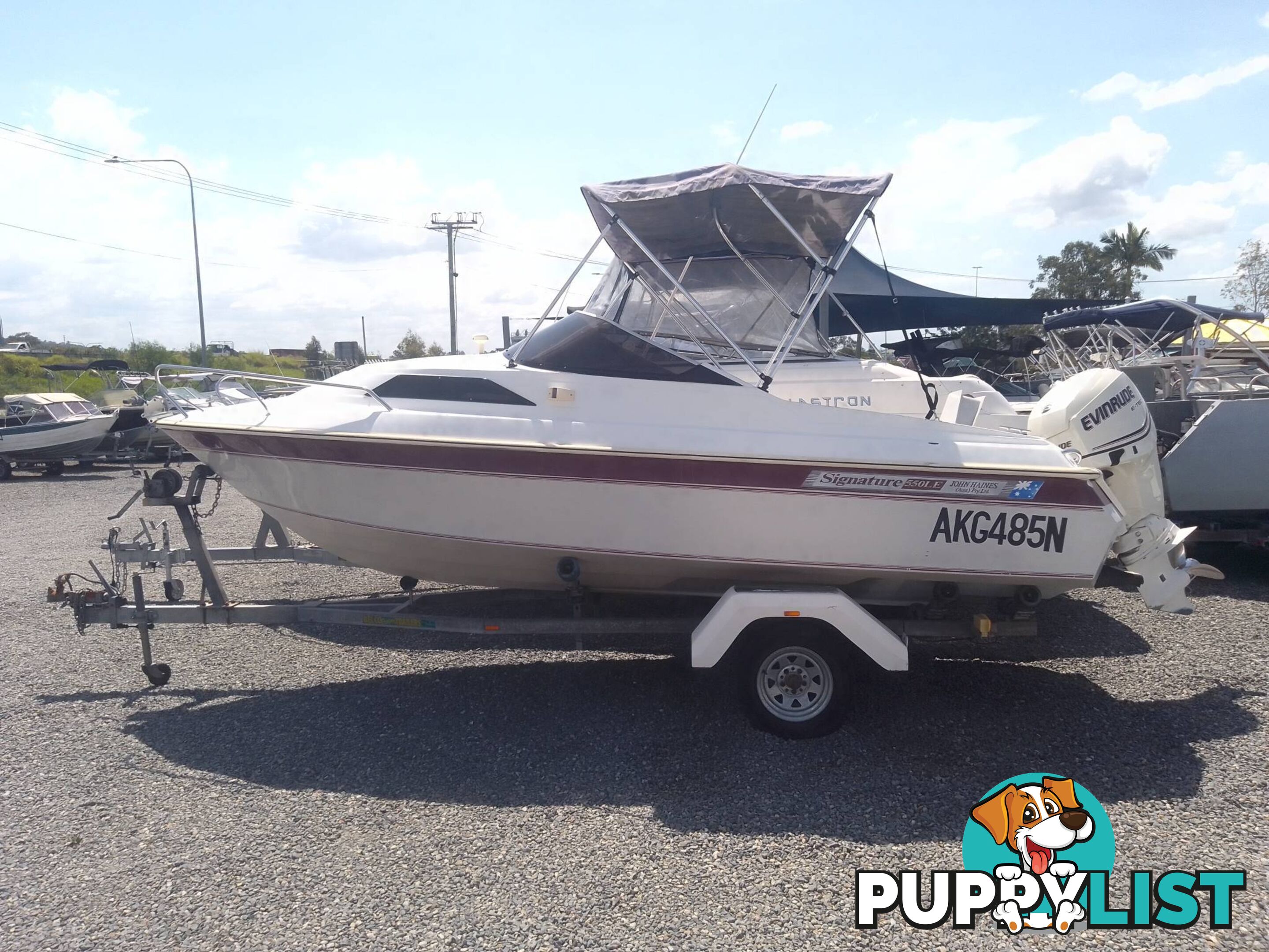 HAINES SIGNATURE 550LE HALF CABIN 115HP EVINRUDE 2 STROKE AND TRAILER