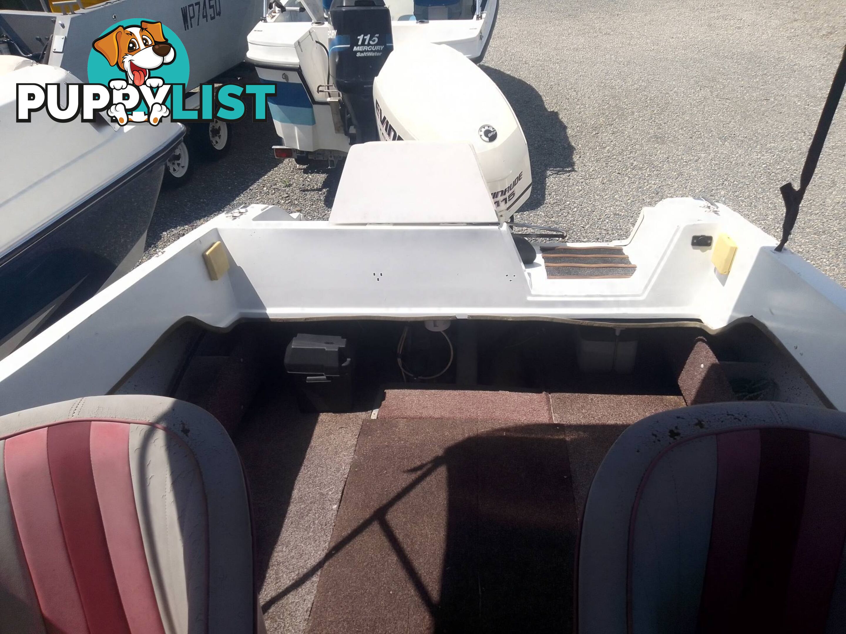 HAINES SIGNATURE 550LE HALF CABIN 115HP EVINRUDE 2 STROKE AND TRAILER