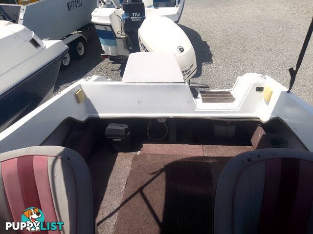 HAINES SIGNATURE 550LE HALF CABIN 115HP EVINRUDE 2 STROKE AND TRAILER