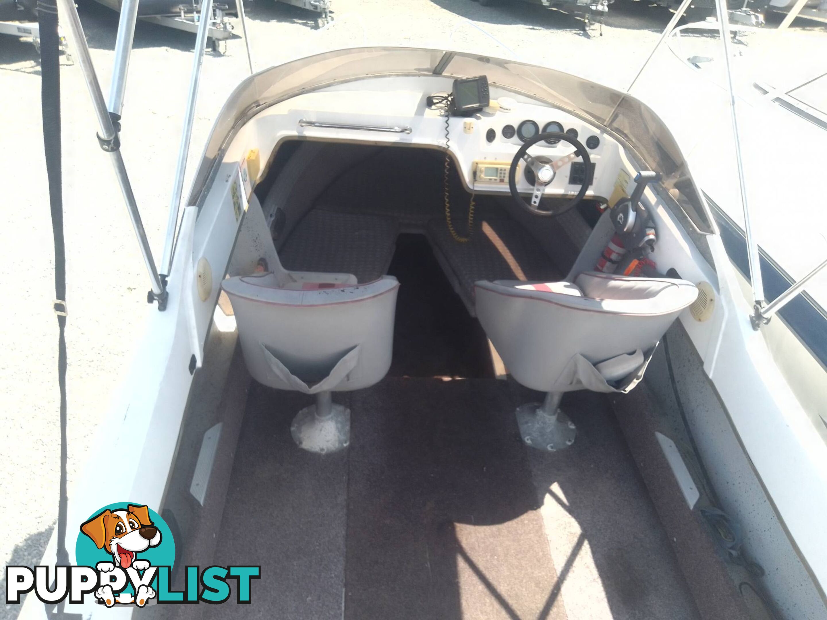 HAINES SIGNATURE 550LE HALF CABIN 115HP EVINRUDE 2 STROKE AND TRAILER