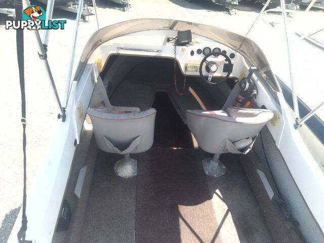 HAINES SIGNATURE 550LE HALF CABIN 115HP EVINRUDE 2 STROKE AND TRAILER