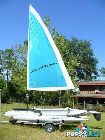 WINDRIDER TRIMARAN 16FT SAILING BOAT