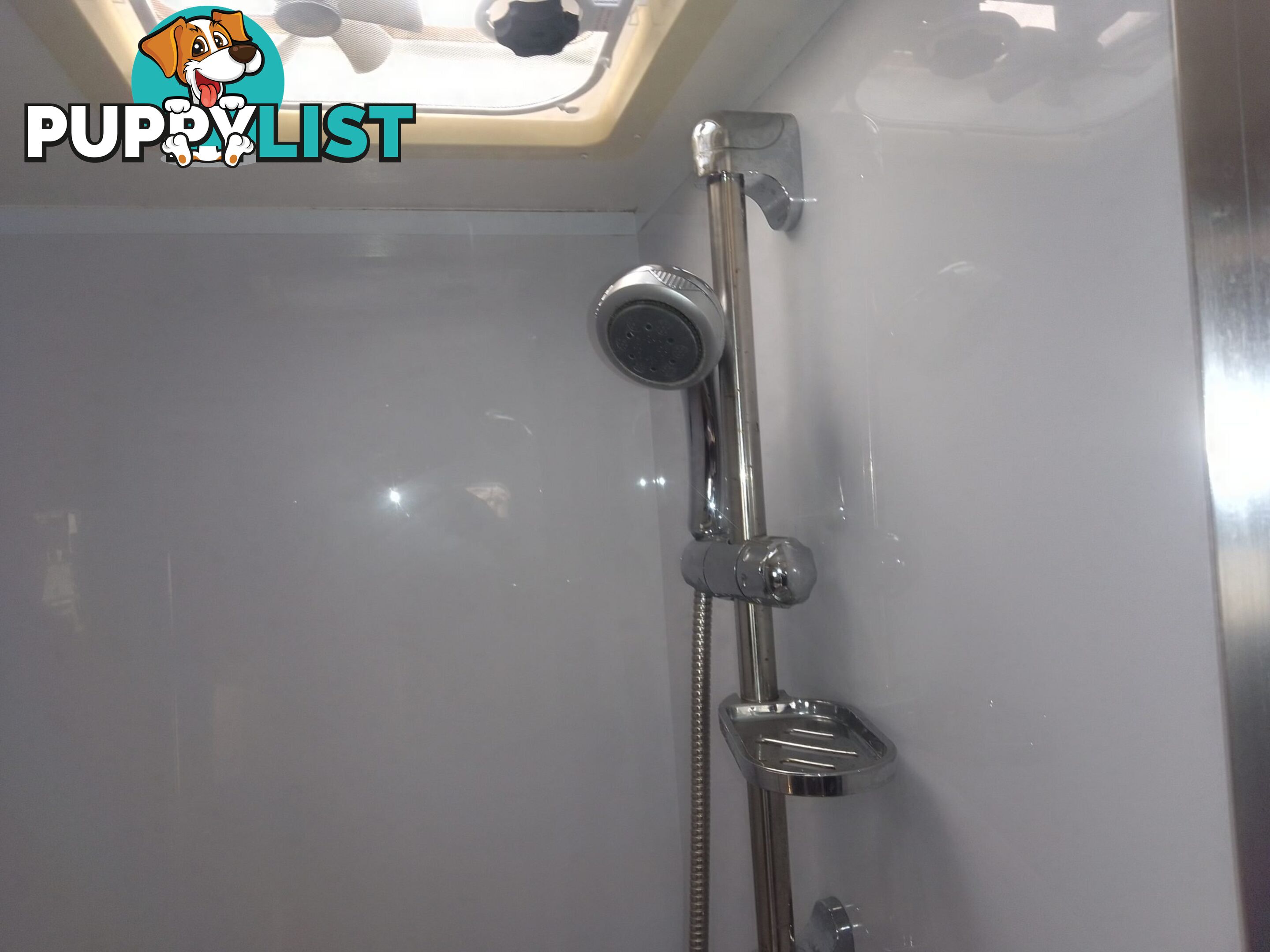 USED 2014 JAYCO STARCRAFT 19'6"DUAL AXLE TOURING CARAVAN