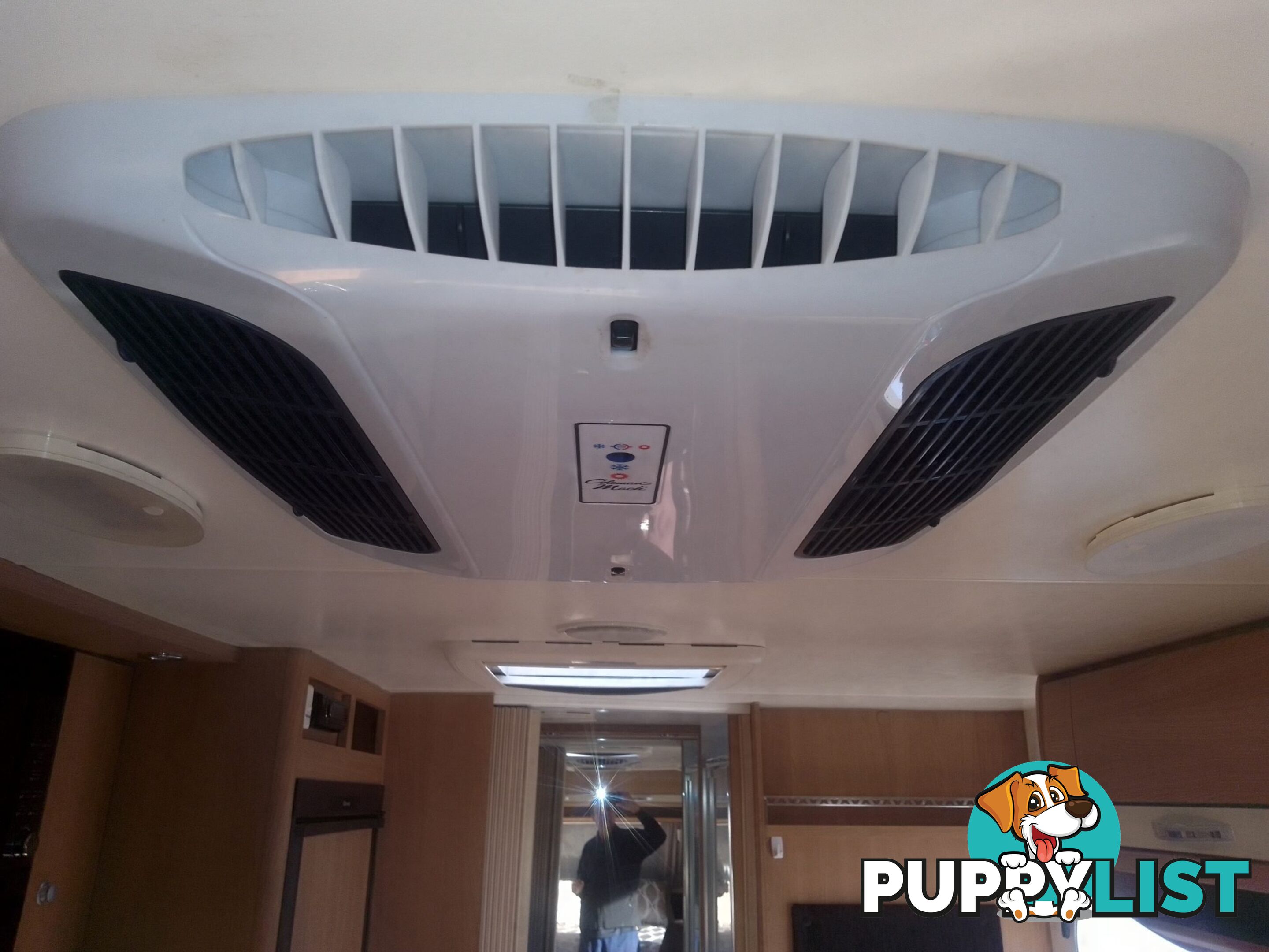 USED 2014 JAYCO STARCRAFT 19'6"DUAL AXLE TOURING CARAVAN