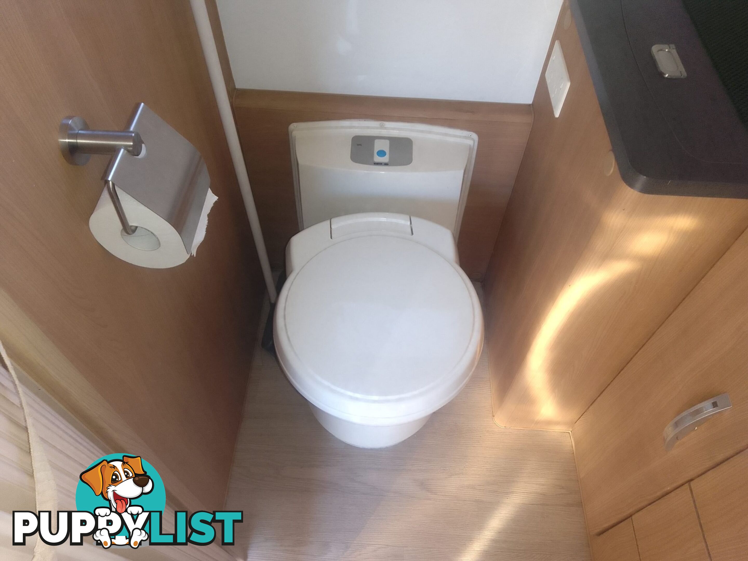 USED 2014 JAYCO STARCRAFT 19'6"DUAL AXLE TOURING CARAVAN