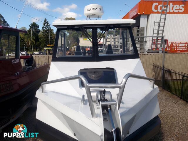 2024 ACRAFT MARINE ABSOLUTE HT 725 HALF CABIN WITH 200HP SUZUKI 4 STROKE OUTBOARD AND TRAILER