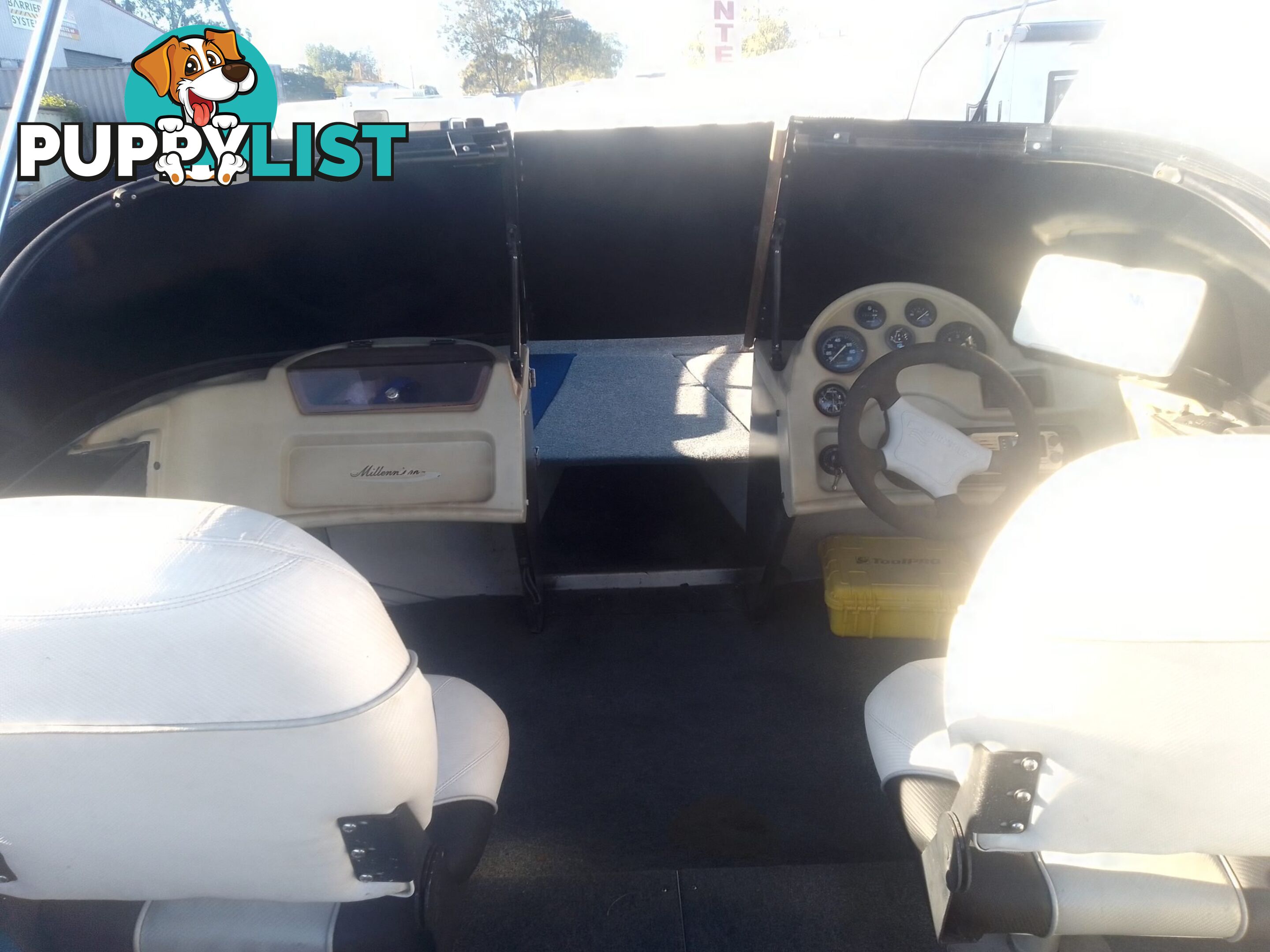 USED 2003 QUINTREX FREEDOM SPORTS 4.75M BOWRIDER WITH A 2002 75HP MERCURY OUTBOARD ON A SPECIAL SINGLE AXLE TRAILER