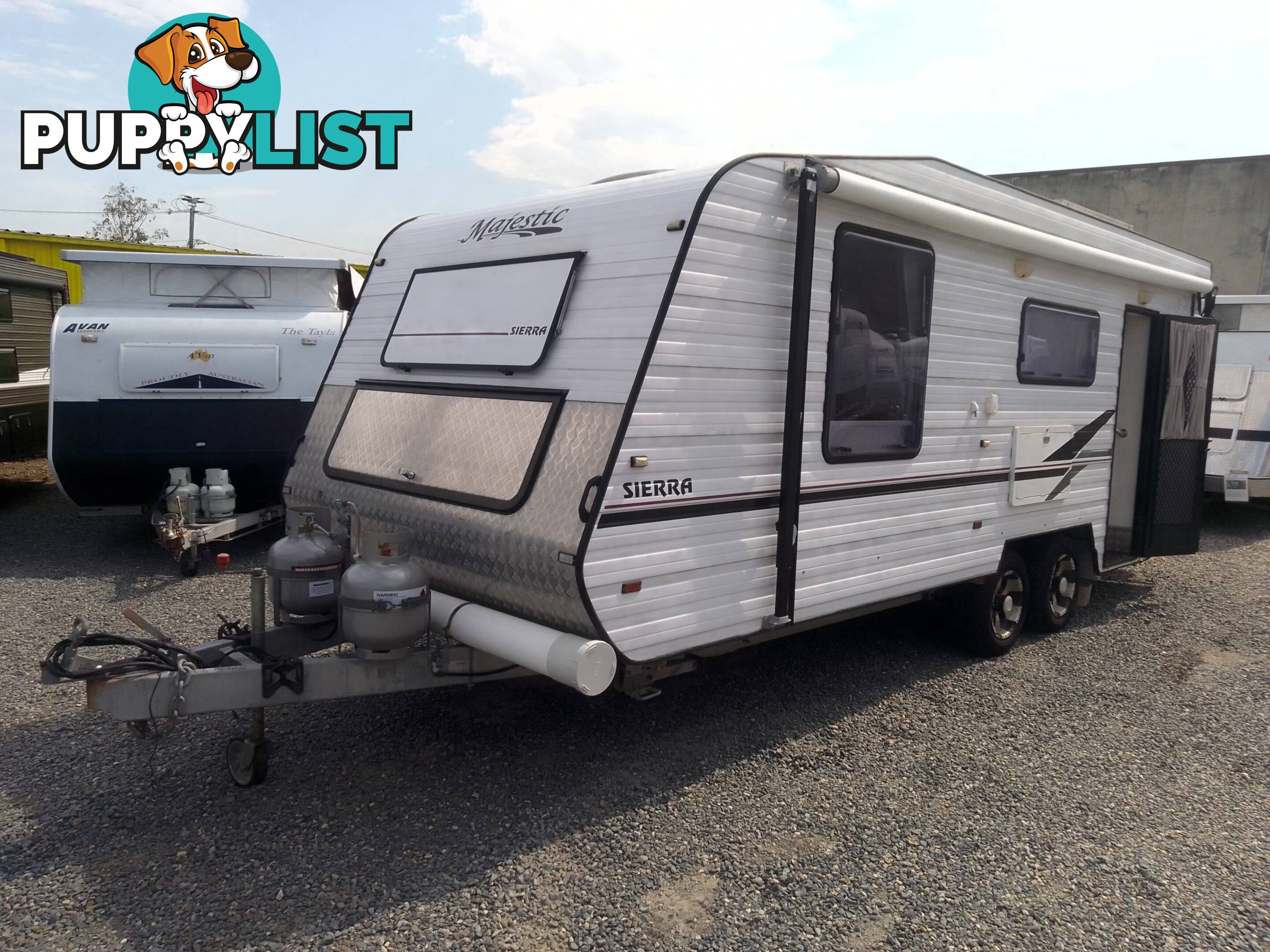 2014 MAJESTIC SIERRA 21FT LUXURY TOURING CARAVAN