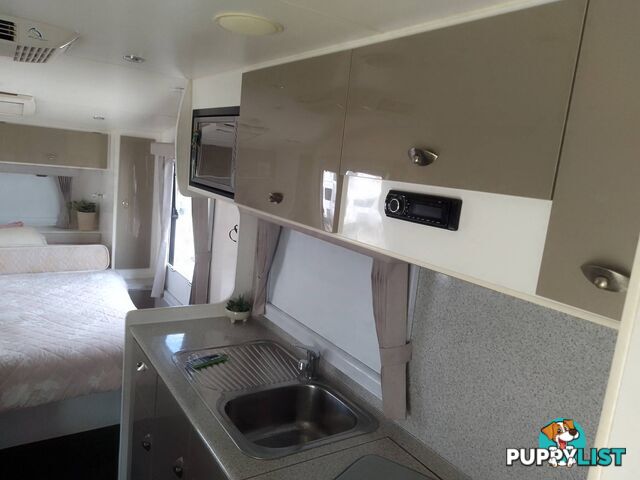 2014 MAJESTIC SIERRA 21FT LUXURY TOURING CARAVAN