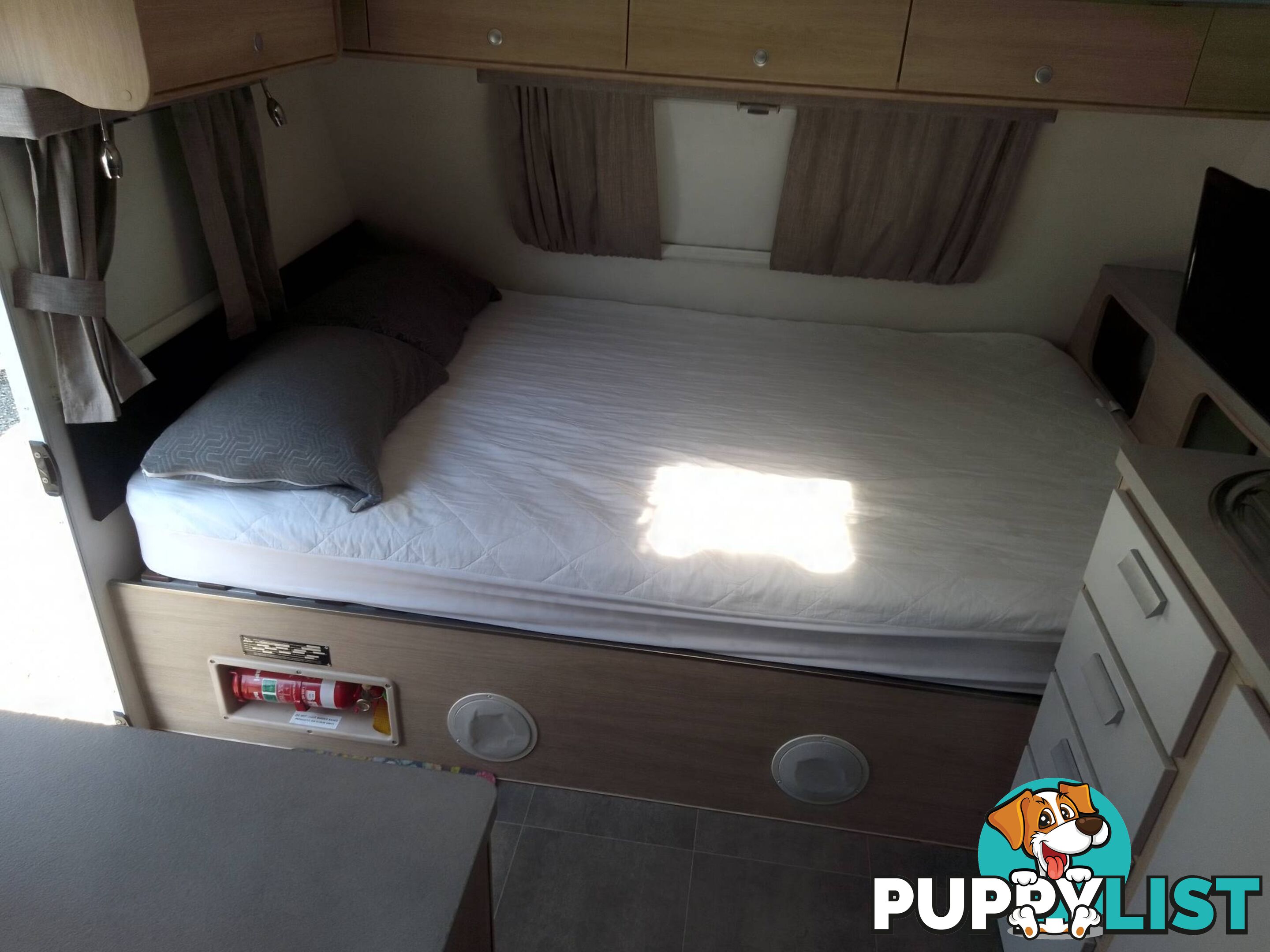 JAYCO JOURNEY 18FT FAMILY BUNK TOURING CARAVAN