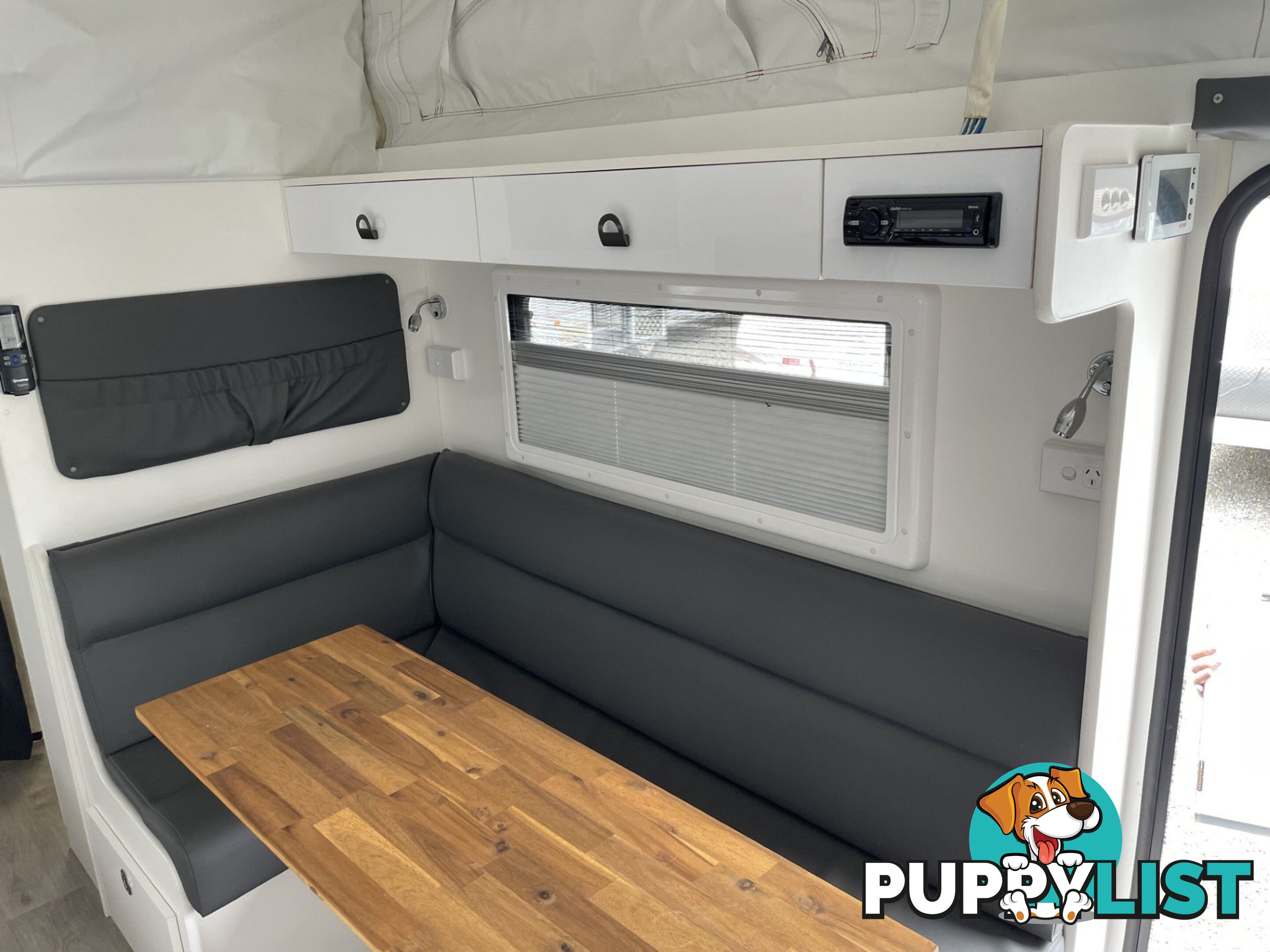 NEW AGE ROAD OWL 18FT POP-TOP TOURING FAMILY BUNK CARAVAN