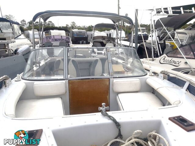 BLUEFIN 550 ALLOY BOWRIDER-90HP YAMAHA 2 STROKE AND TRAILER