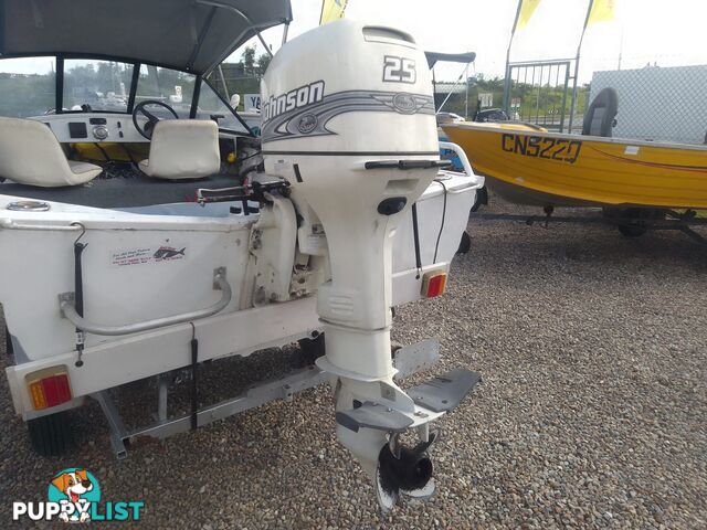 USED 1987 BERMUDA 4.0M RUNABOAT WITH A 2000 MODEL 25HP JOHNSON OUTBOARD ON A SINGLE AXLE CADDIE TRAILER