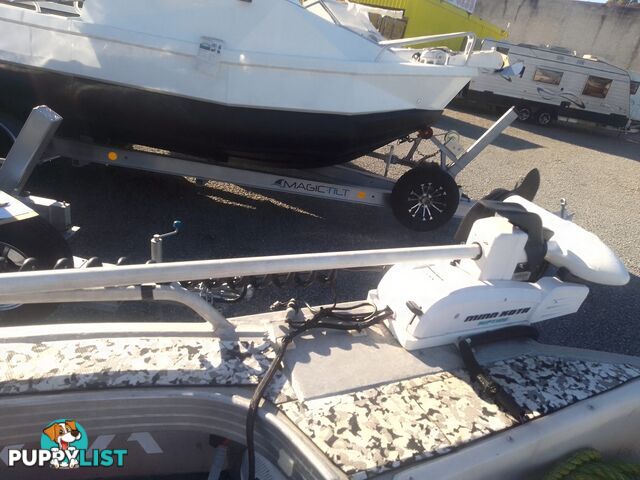 USED 2019 QUINTREX REGENADE 420 WITH A 50HP MERCURY 4 STROKE TILLER STEER ON A 2018 TELWATER TRAILER