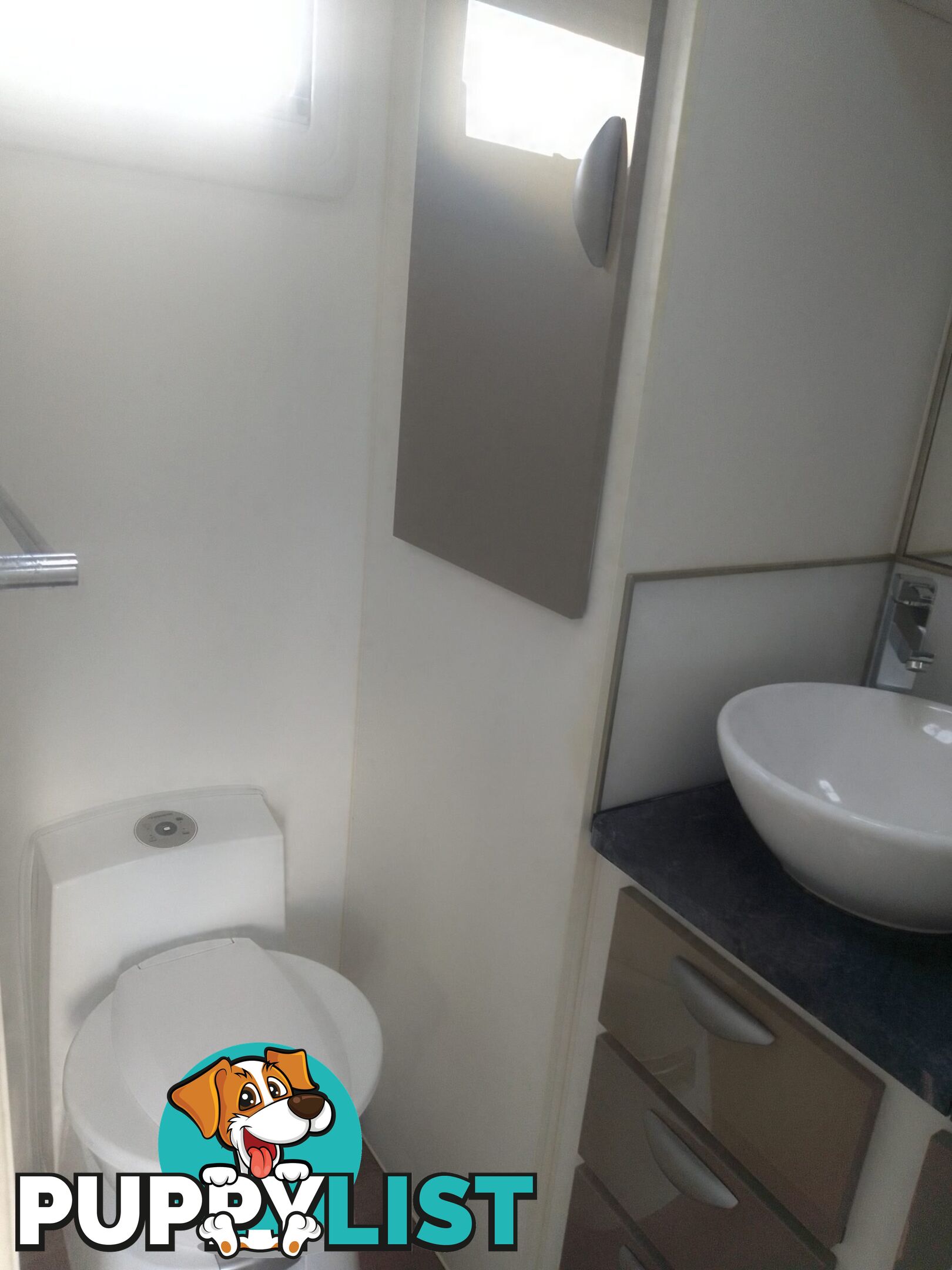 USED 2019 JB DREAMLINE DUAL AXLE 22FT TOURING CARAVAN