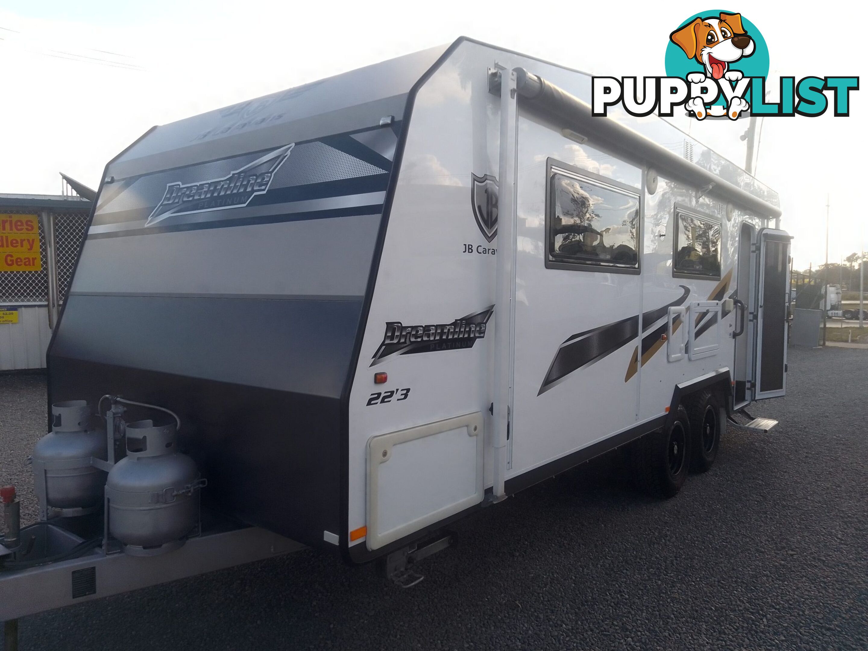 USED 2019 JB DREAMLINE DUAL AXLE 22FT TOURING CARAVAN