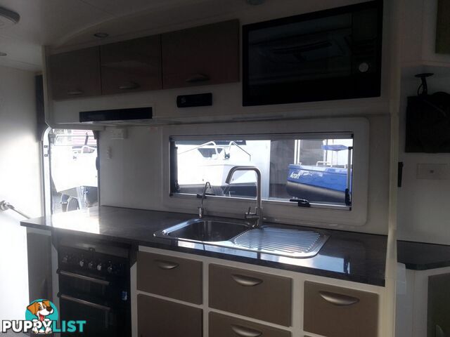 USED 2019 JB DREAMLINE DUAL AXLE 22FT TOURING CARAVAN