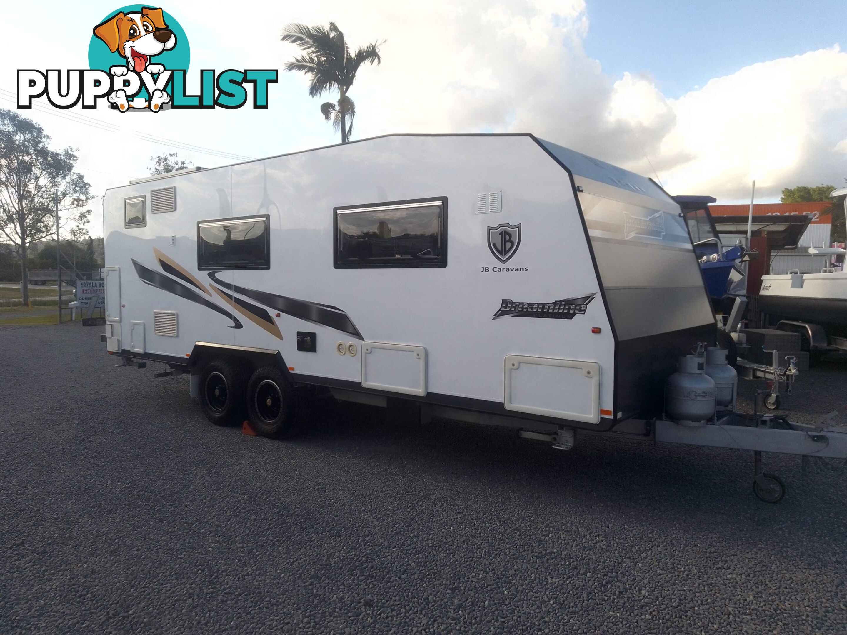USED 2019 JB DREAMLINE DUAL AXLE 22FT TOURING CARAVAN