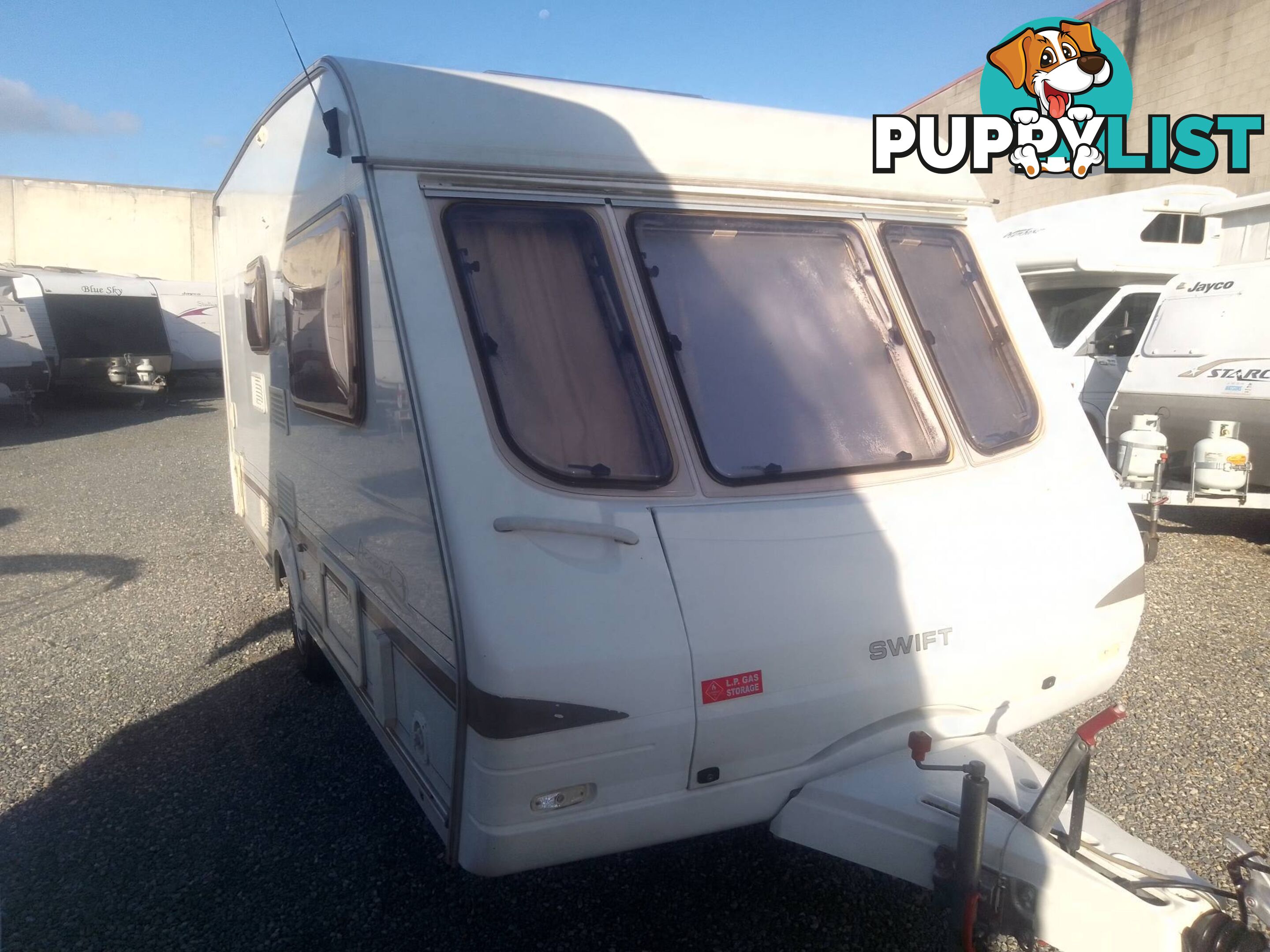 SWIFT ACCORD 480 16.5FT TOURING CARAVAN