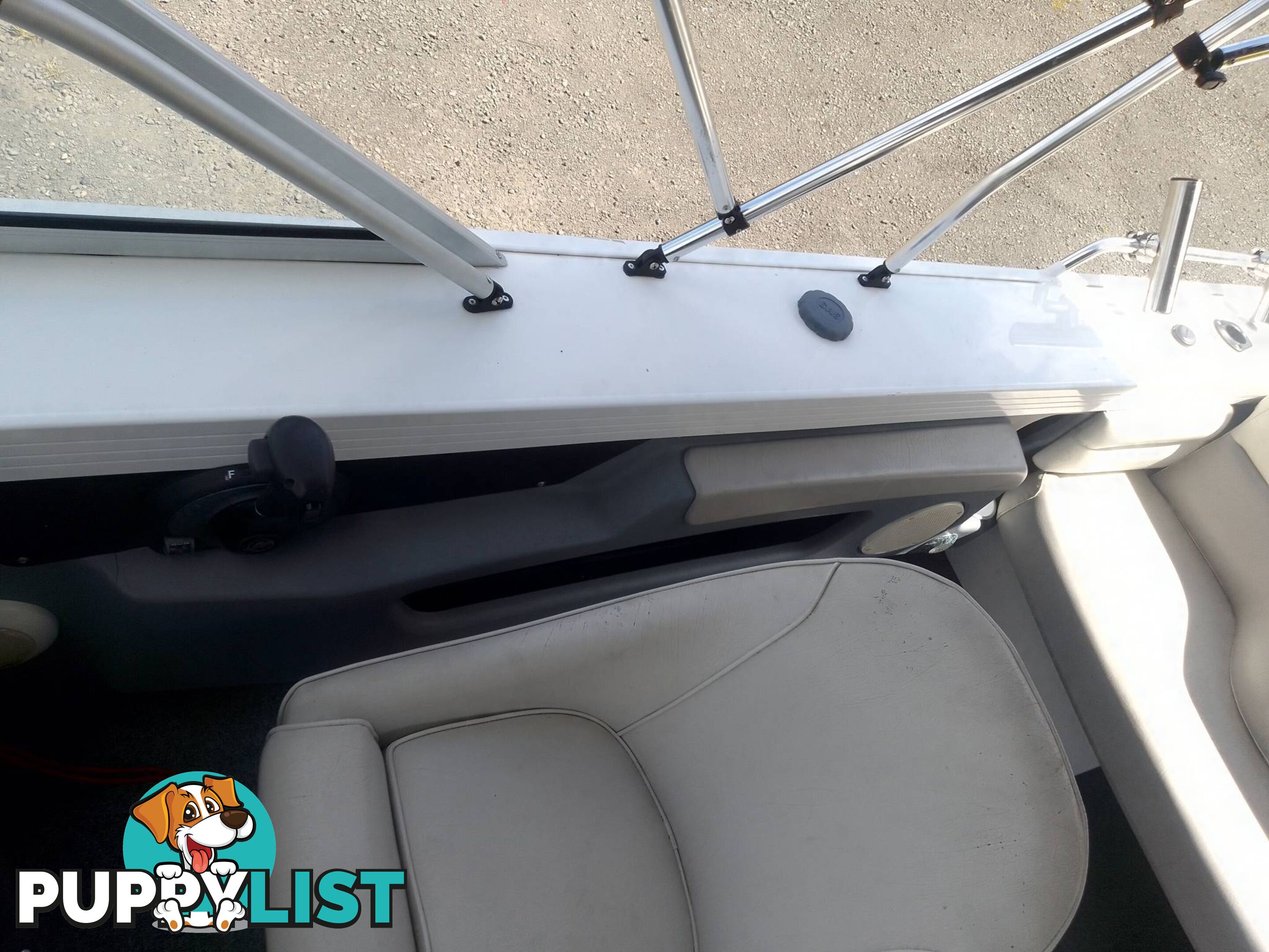 QUINTREX 570 FREEDOM CRUISER BOWRIDER-MERCRUISER 3.0L MPI 135HP STERNDRIVE AND TRAILER