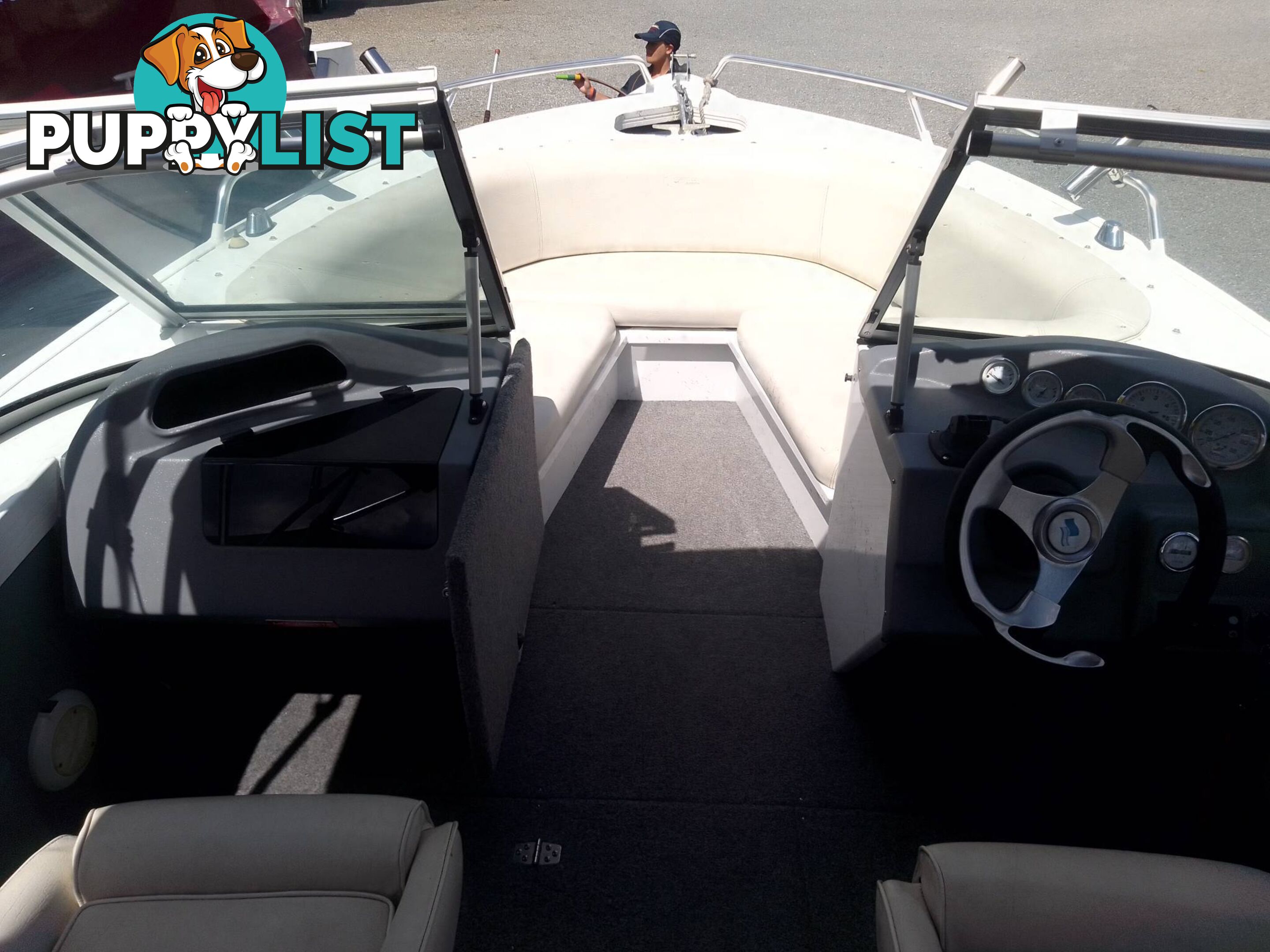 QUINTREX 570 FREEDOM CRUISER BOWRIDER-MERCRUISER 3.0L MPI 135HP STERNDRIVE AND TRAILER