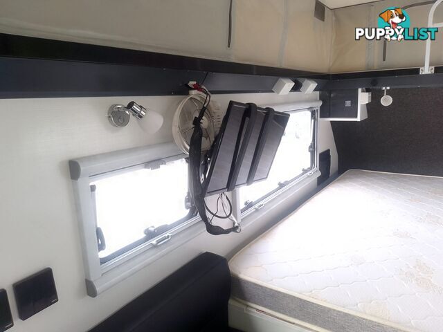 USED 2022 STONEY CREEK SCOUT 14+2 HYBRID OFF ROAD CARAVAN