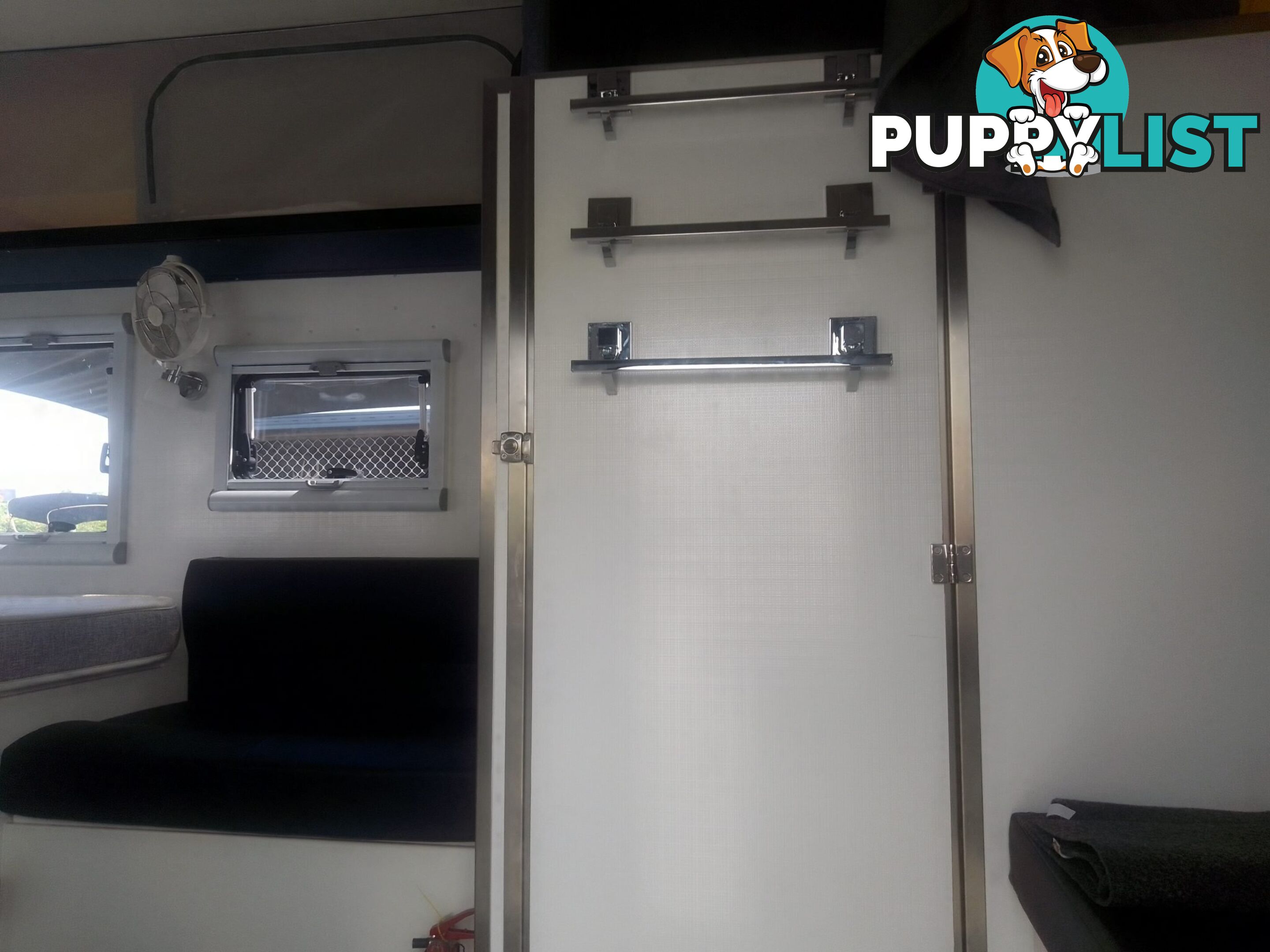 USED 2022 STONEY CREEK SCOUT 14+2 HYBRID OFF ROAD CARAVAN