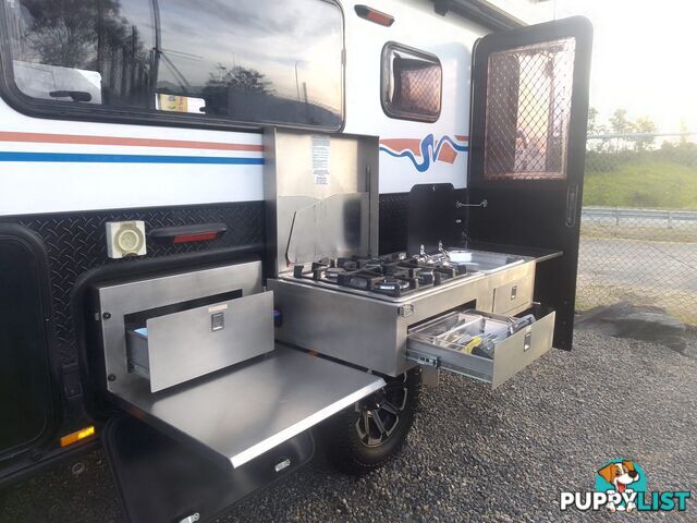 USED 2022 STONEY CREEK SCOUT 14+2 HYBRID OFF ROAD CARAVAN