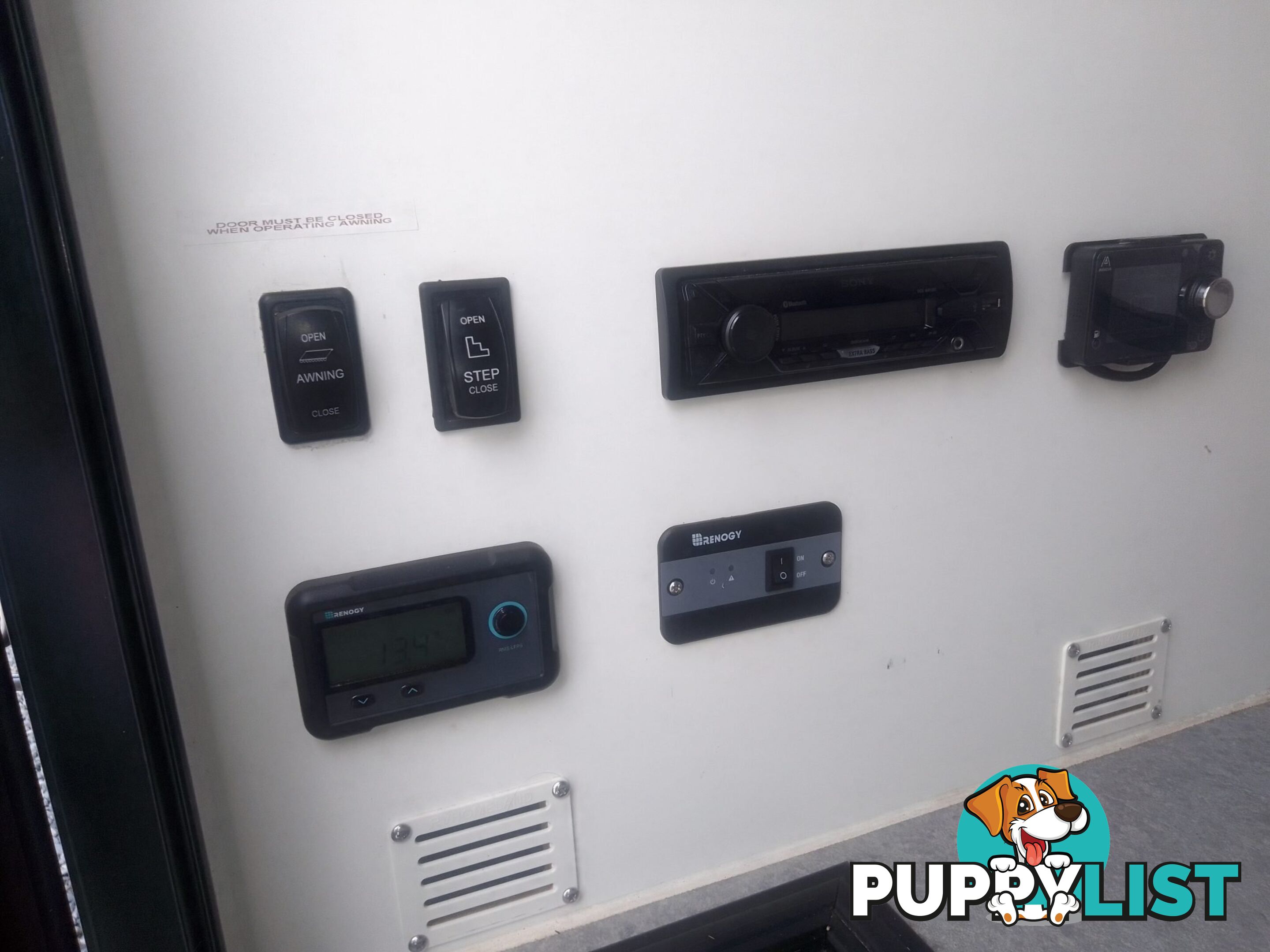 USED 2022 STONEY CREEK SCOUT 14+2 HYBRID OFF ROAD CARAVAN