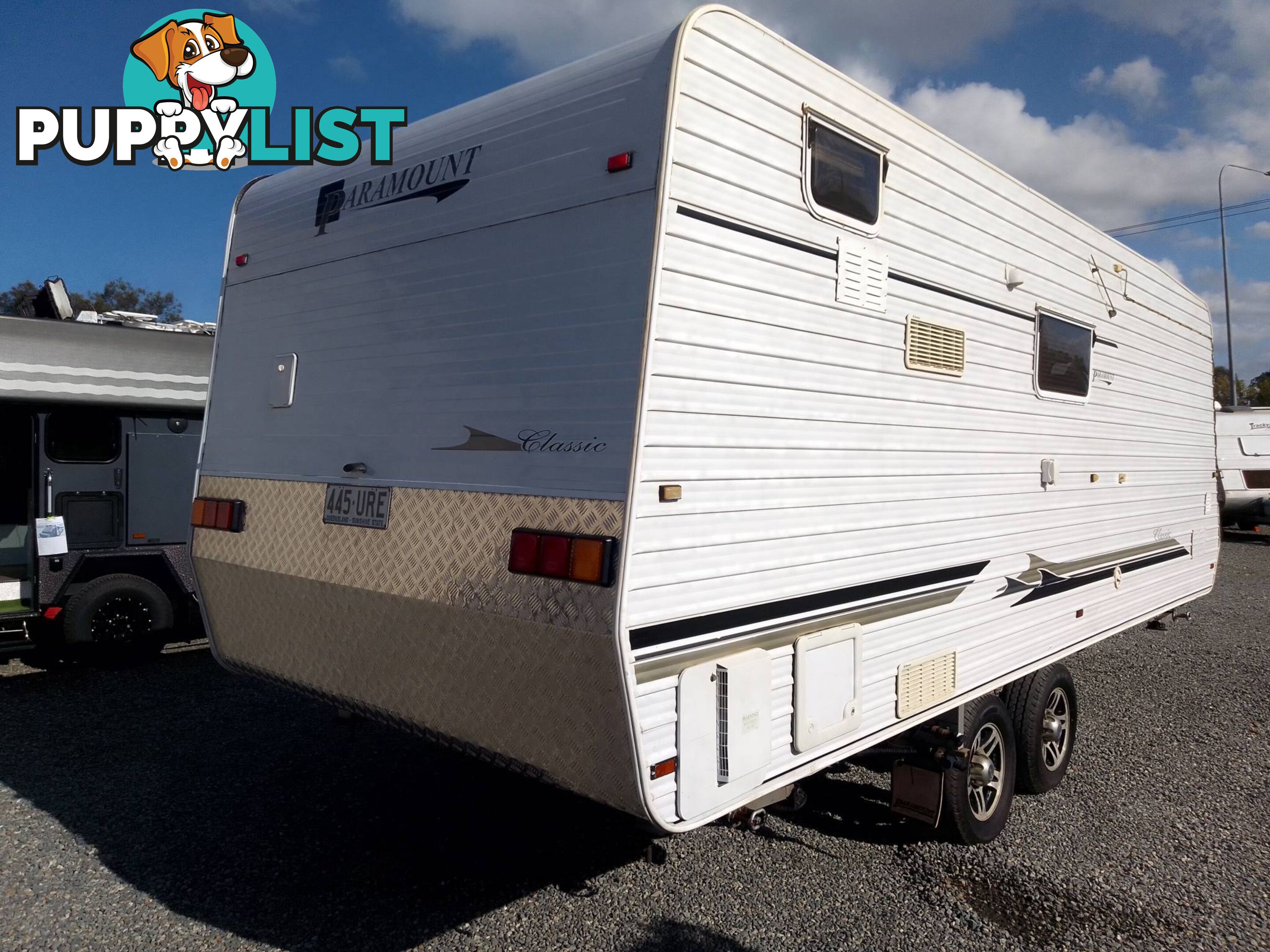 PARAMOUNT CLASSIC 21.5FT SEMI OFF-ROAD TOURING CARAVAN