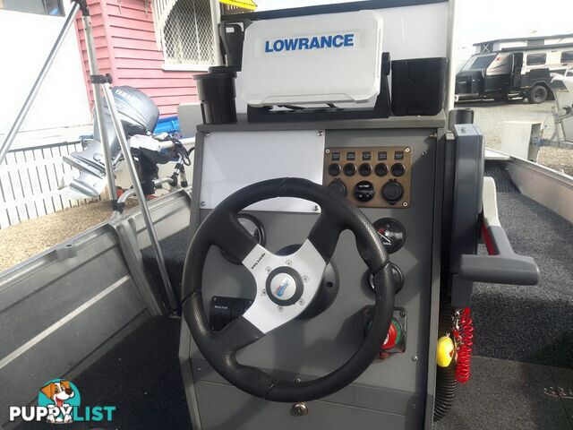 USED 2018 QUINTREX 390 OUTBACK EXPLORER CENTRE CONSOLE OPEN DINGHY WITH A 40HP YAMAHA 3 CYLINDER OUTBOARD MOTOR ON A 2018 MODEL TELWATER TRAILER