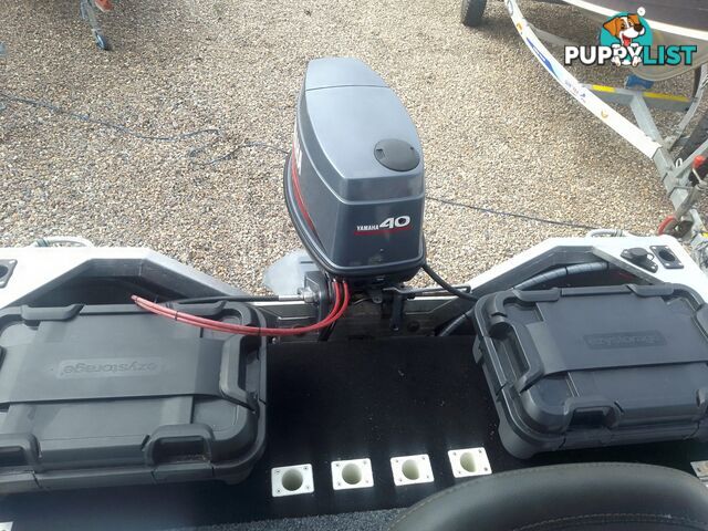 USED 2018 QUINTREX 390 OUTBACK EXPLORER CENTRE CONSOLE OPEN DINGHY WITH A 40HP YAMAHA 3 CYLINDER OUTBOARD MOTOR ON A 2018 MODEL TELWATER TRAILER