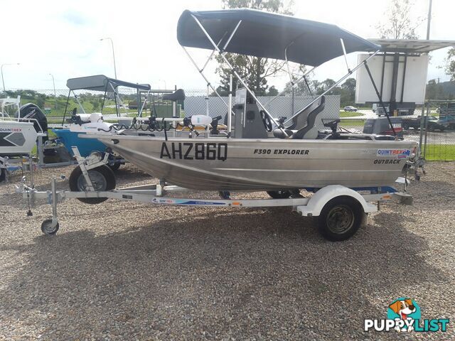 USED 2018 QUINTREX 390 OUTBACK EXPLORER CENTRE CONSOLE OPEN DINGHY WITH A 40HP YAMAHA 3 CYLINDER OUTBOARD MOTOR ON A 2018 MODEL TELWATER TRAILER