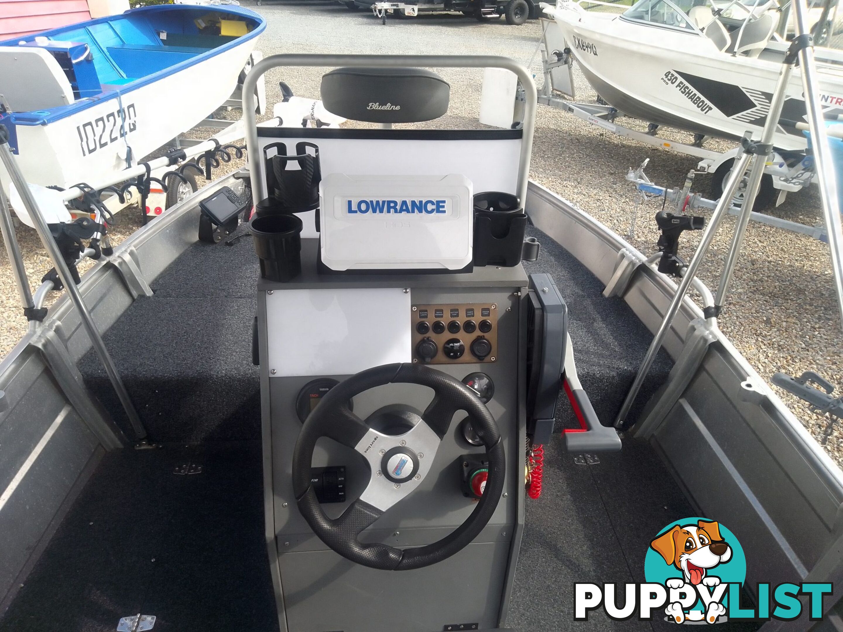 USED 2018 QUINTREX 390 OUTBACK EXPLORER CENTRE CONSOLE OPEN DINGHY WITH A 40HP YAMAHA 3 CYLINDER OUTBOARD MOTOR ON A 2018 MODEL TELWATER TRAILER
