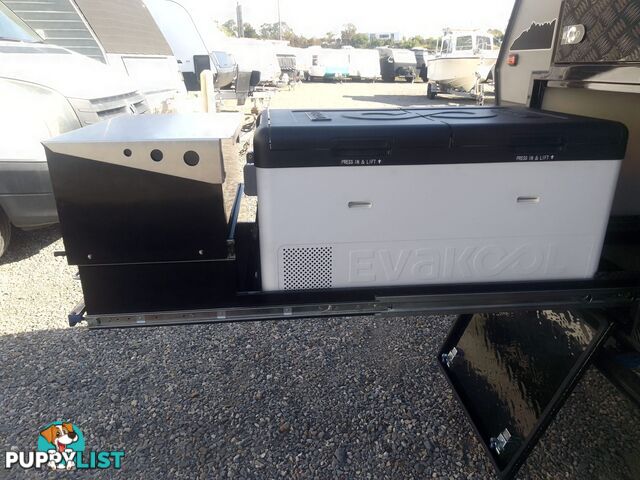 USED 2023 JAWA INFINITY 15 ESCAPE HYBRID SINGLE AXLE OFF ROAD CARAVAN