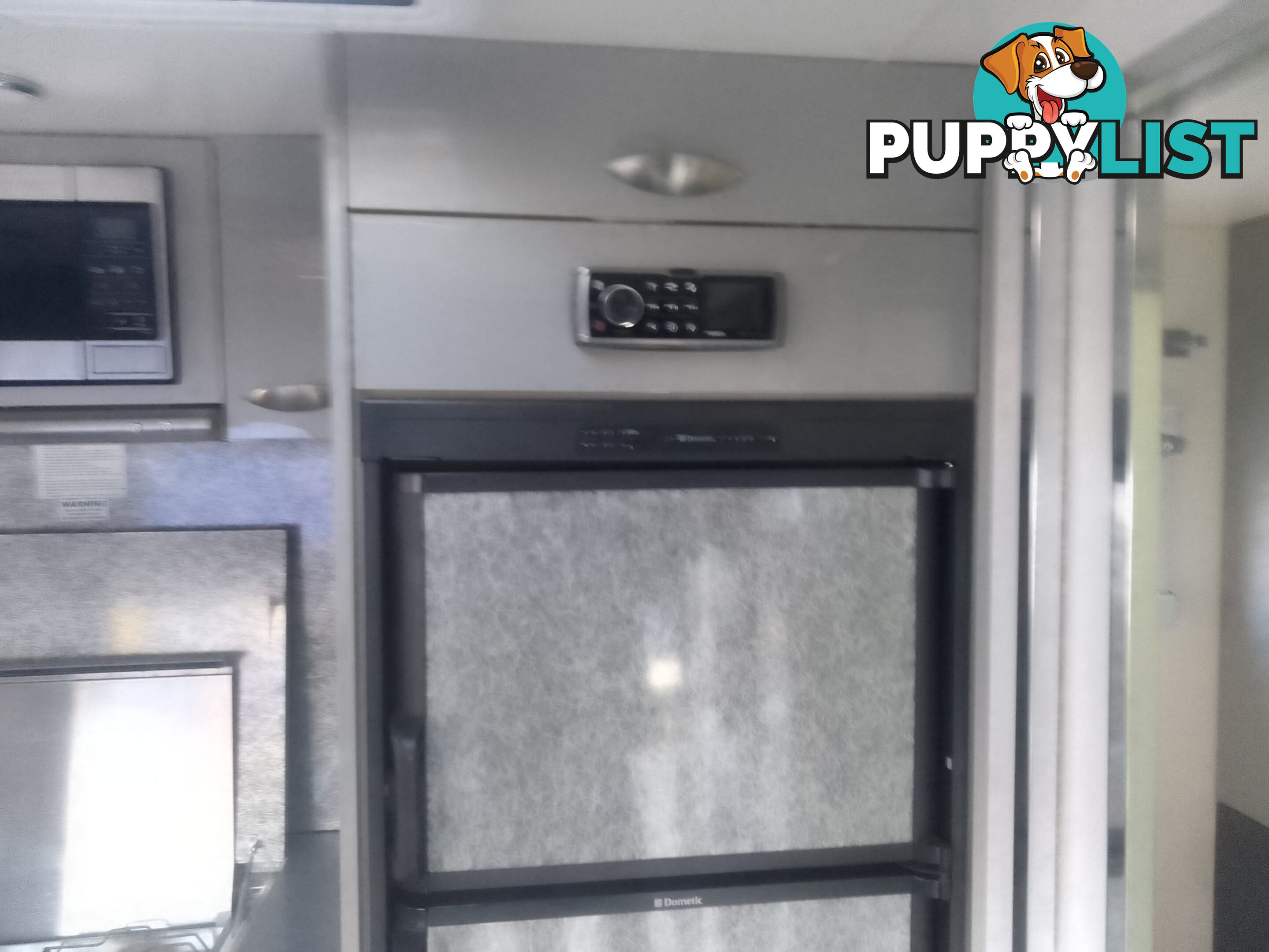 USED 2014 UNIVERSAL TRAILAWAY 21.6FT DUAL AXLE OFF ROAD TOURING CARAVAN