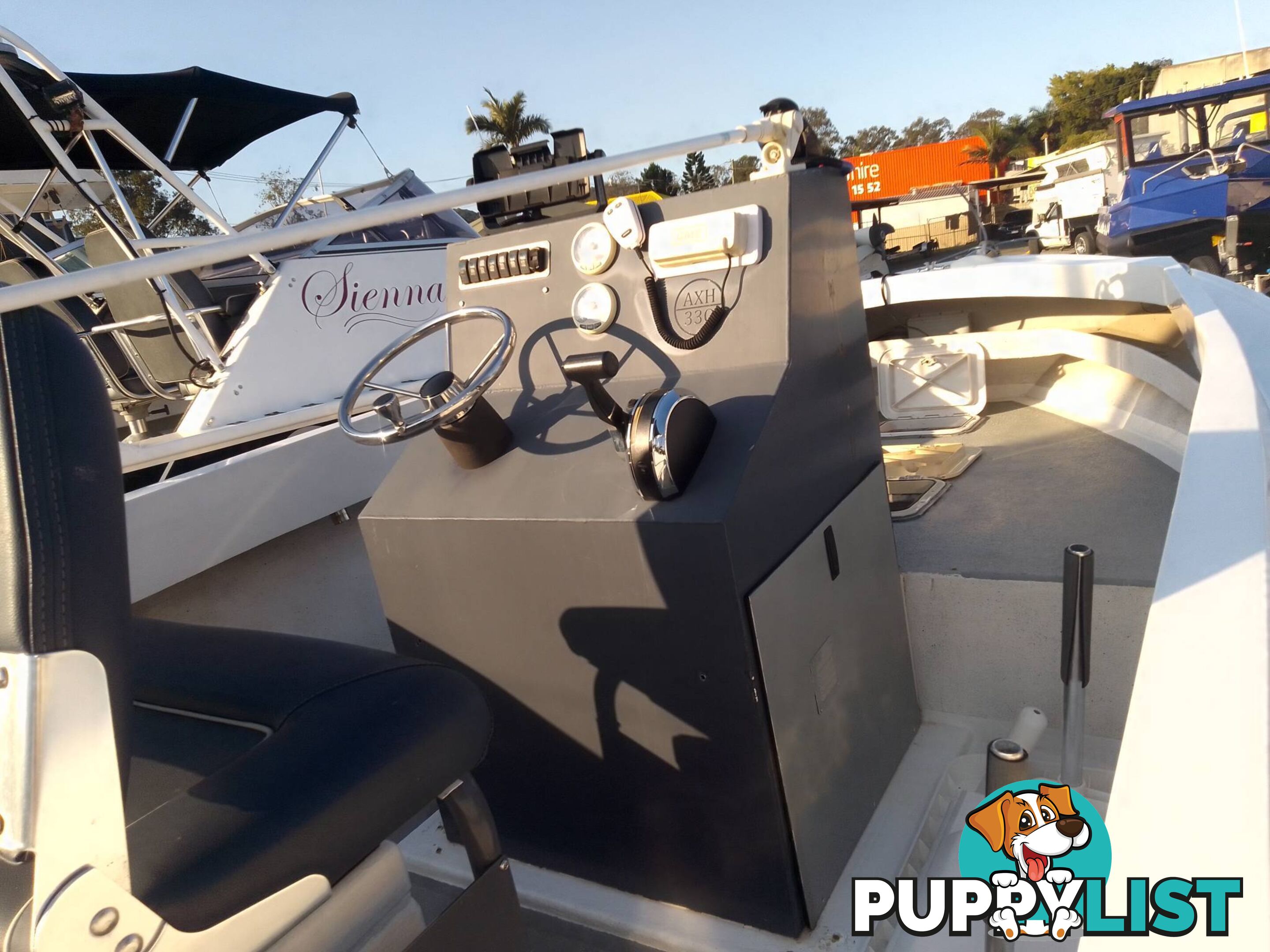 CRUISE CRAFT 6M CENTRE CONSOLE-200HP MERCURY 2 STROKE AND TRAILER