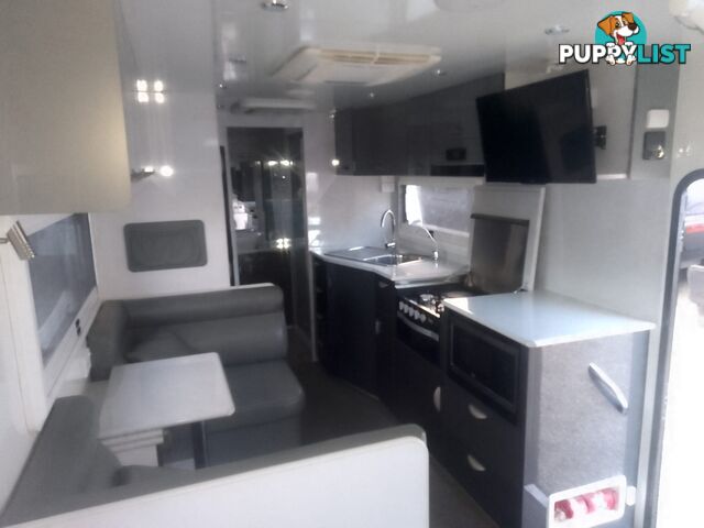 USED 2021 REGENT DISCOVERER RDC206 OFF ROAD DUAL AXLE TOURING CARAVAN