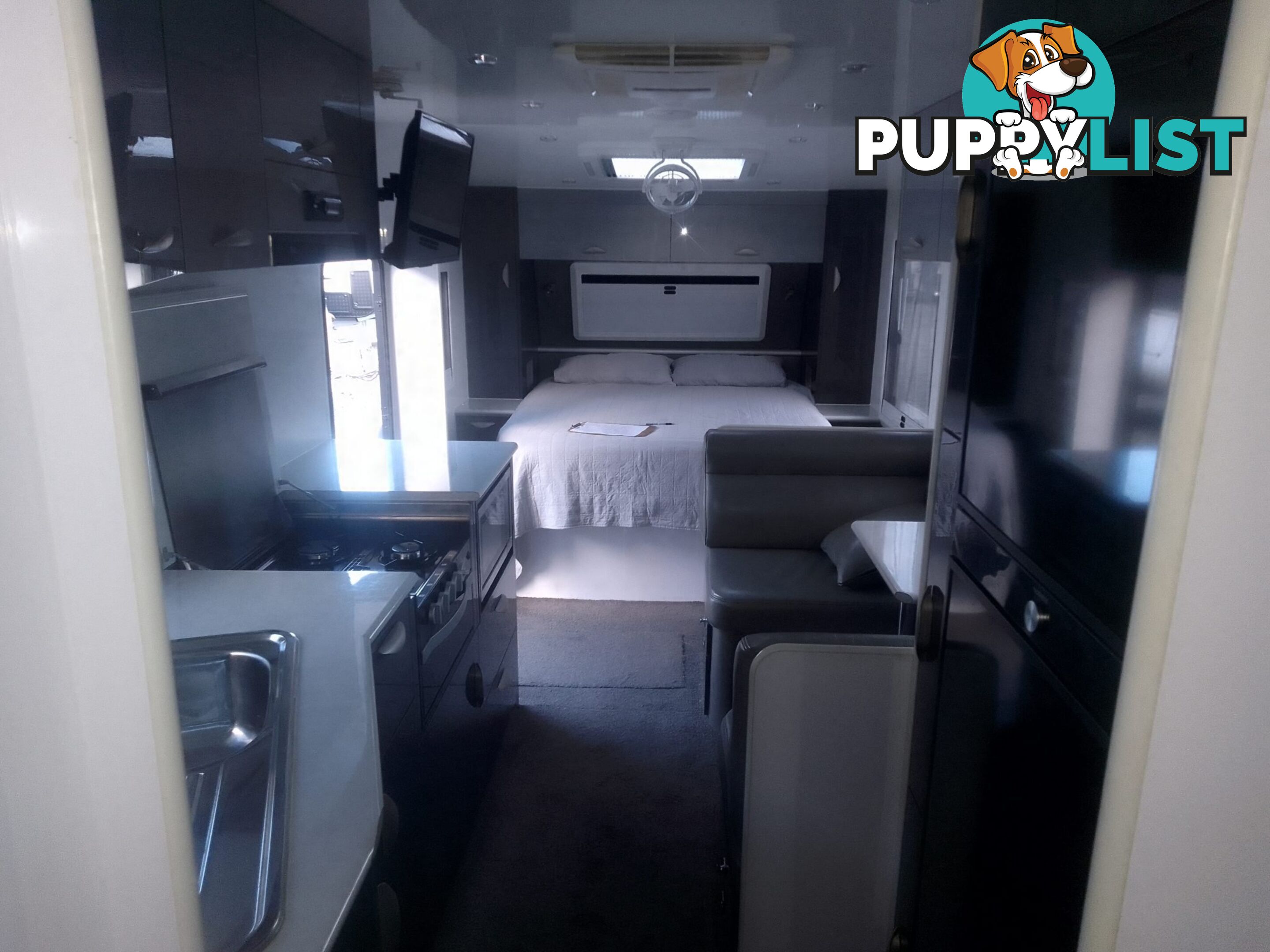 USED 2021 REGENT DISCOVERER RDC206 OFF ROAD DUAL AXLE TOURING CARAVAN